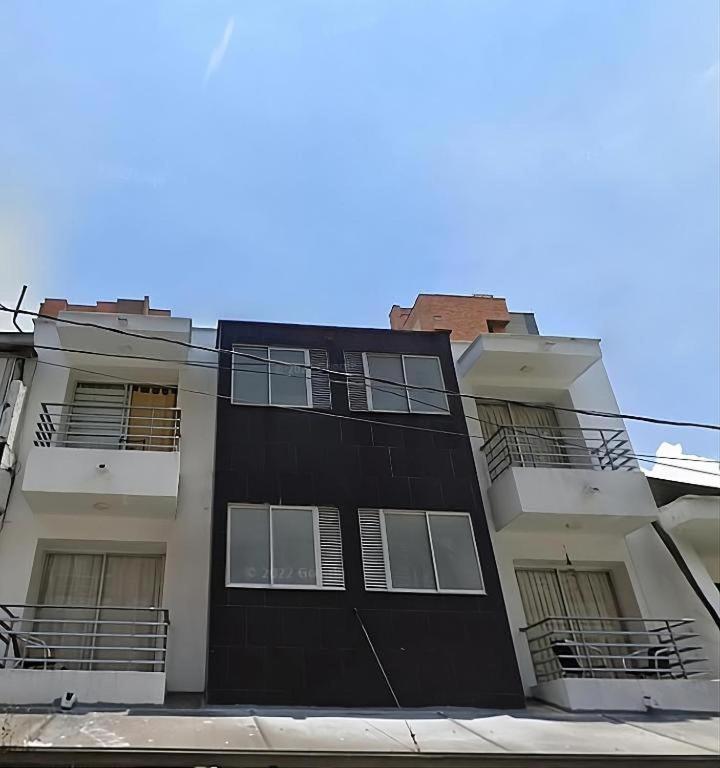 Laureles 3*