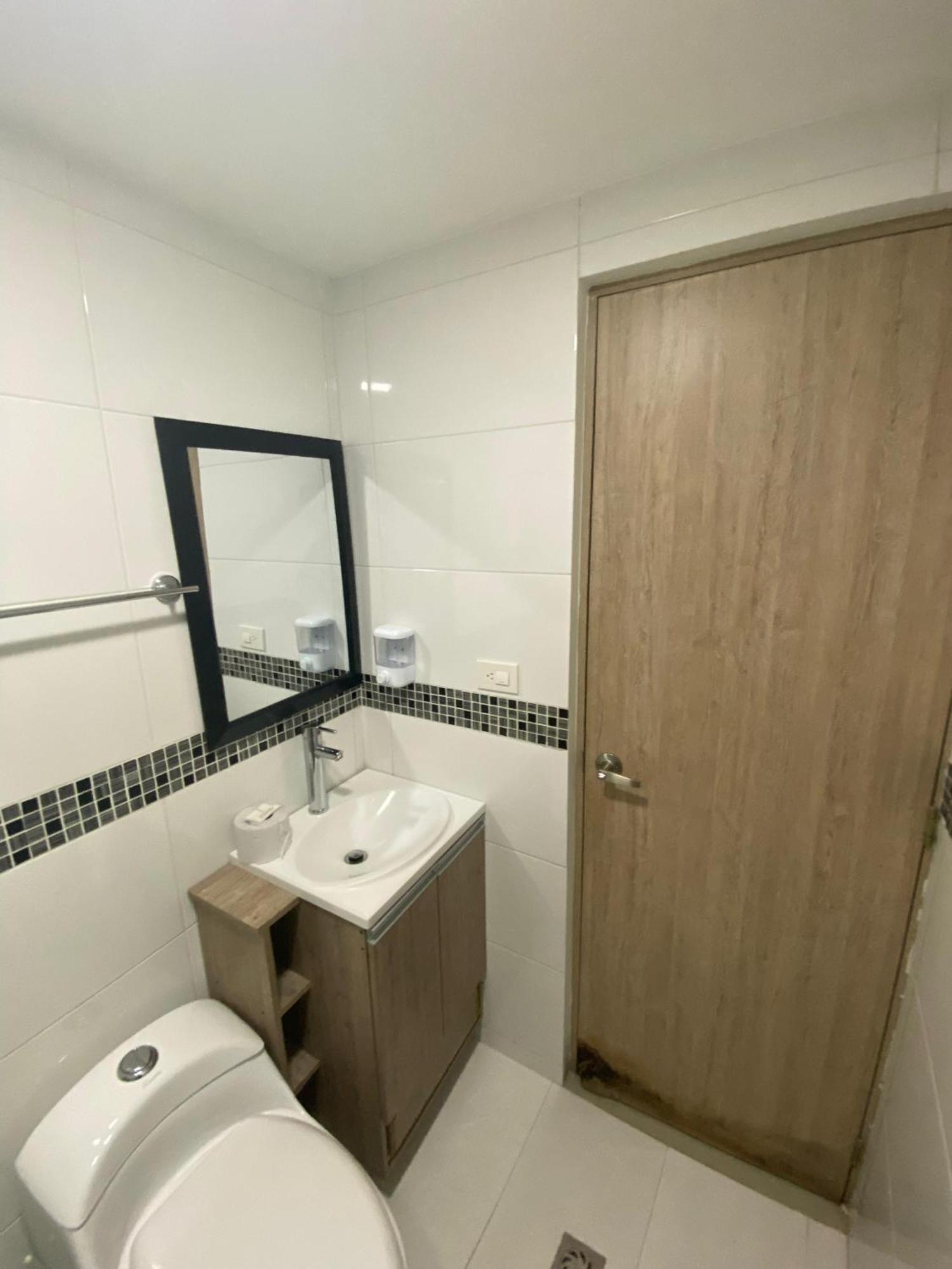 Hotel Laureles 3*