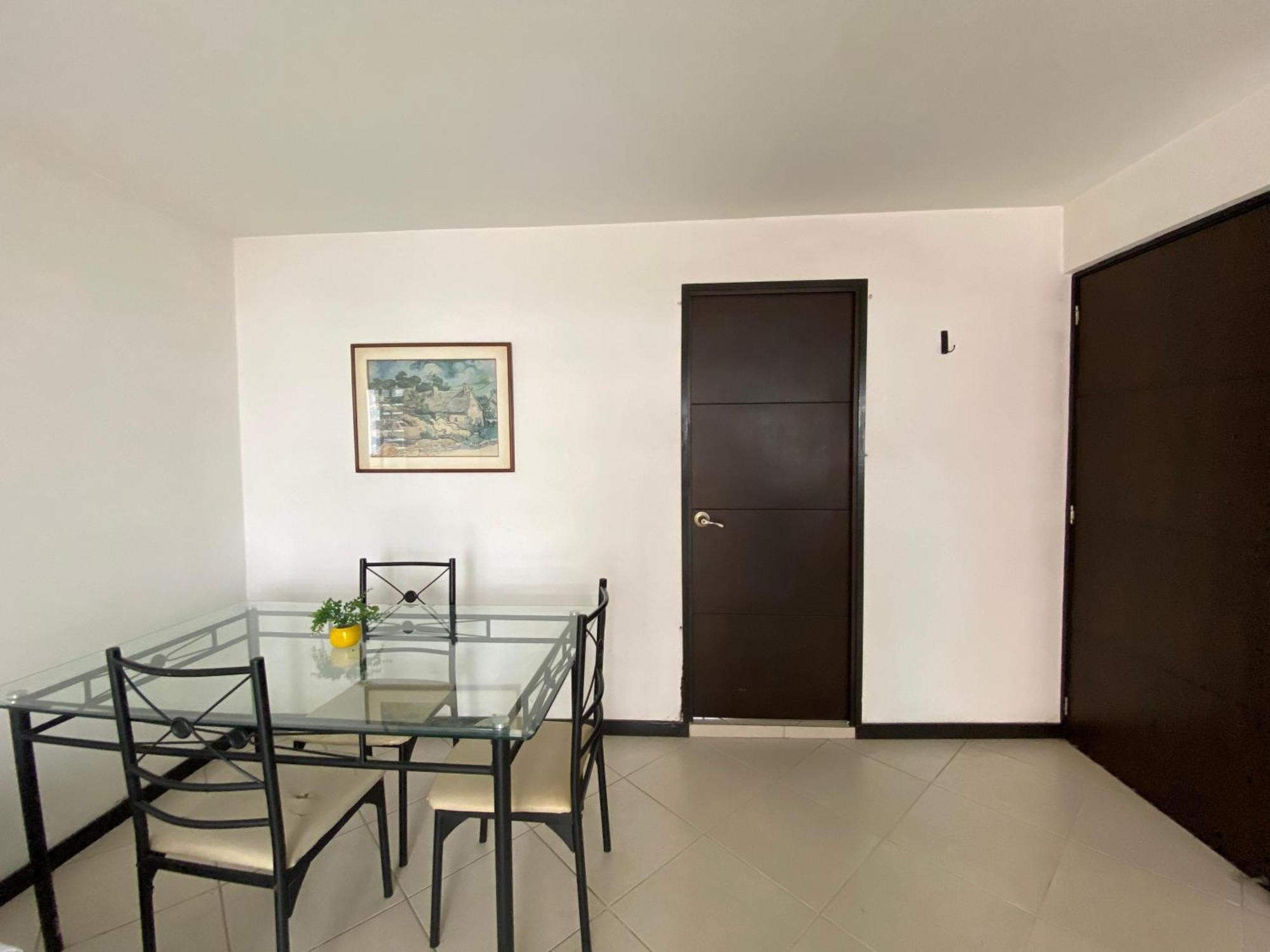Hotel Laureles 3*